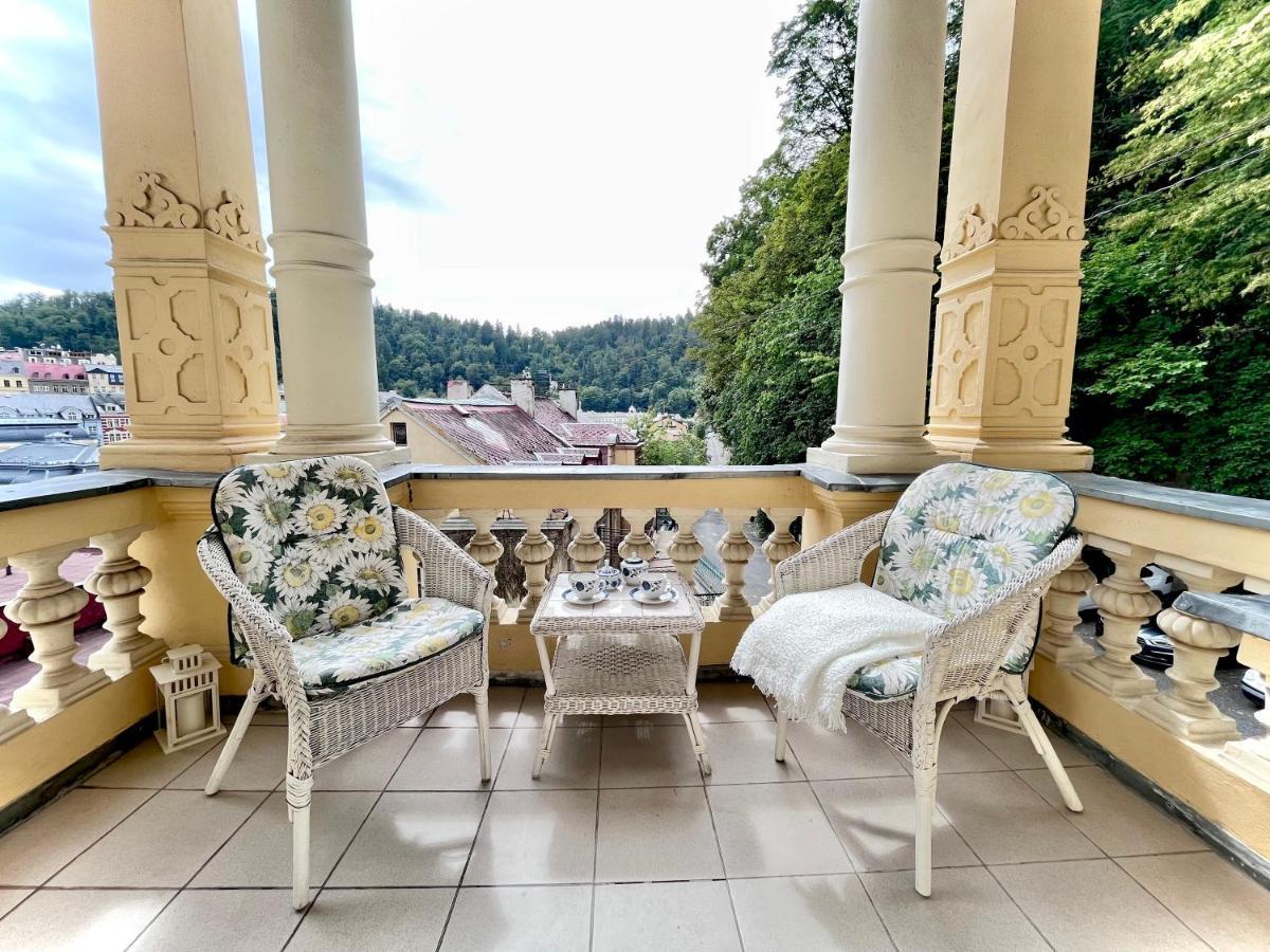 Bohemian City - Amazing View, Garage Карлові Вари Екстер'єр фото